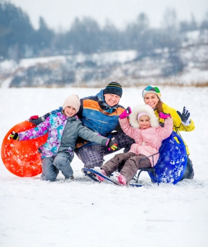 Rodzinne ferie 2026 w Słonym Wzg&oacute;rzu &ndash; zimowy raj w Rabce Zdr&oacute;j